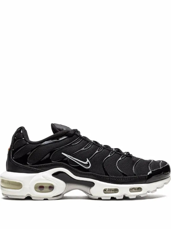 Nike Air Max TN Black and White